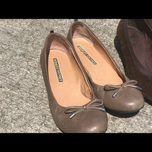 Audrey Brooke Shoes - Audrey Brooke Flats sz 8 Soft Style Wedged Flats Audrey Brooke Shoes - Audrey Brooke Flats sz 8 Soft Style Wedged Flats